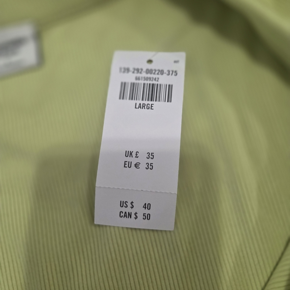 Button Tank - Picture 13 of 13